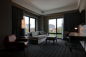 Courtyard by Marriott Iowa City University Heights