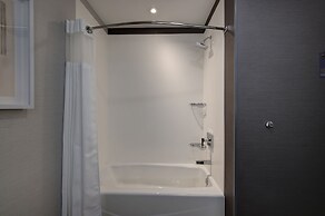 Courtyard by Marriott Iowa City University Heights