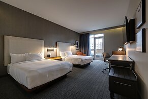 Courtyard by Marriott Iowa City University Heights