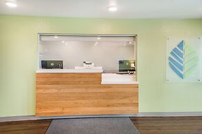 WoodSpring Suites Sulphur - Lake Charles