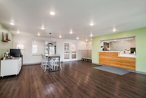 WoodSpring Suites Sulphur - Lake Charles