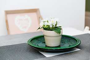 Tischler Apartment & Studio