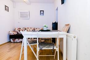 Tischler Apartment & Studio