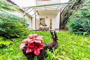 Tischler Apartment & Studio