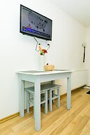 Tischler Apartment & Studio