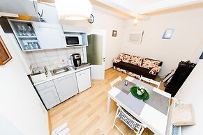 Tischler Apartment & Studio