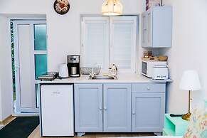 Tischler Apartment & Studio