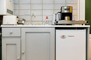 Tischler Apartment & Studio