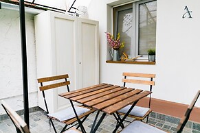 Tischler Apartment & Studio