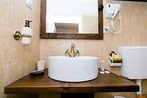 Tischler Apartment & Studio