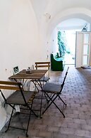 Tischler Apartment & Studio
