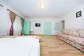 Tischler Apartment & Studio