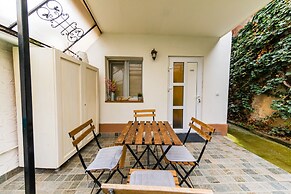 Tischler Apartment & Studio