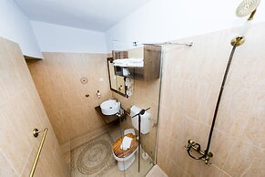 Tischler Apartment & Studio