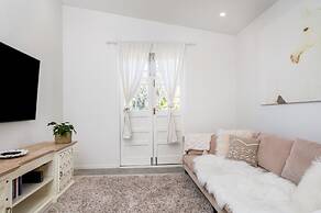 Your Luxury Escape-Ocean View Barn House