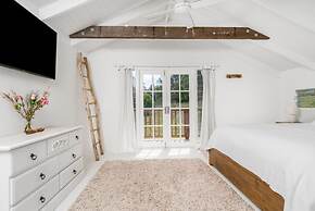 Your Luxury Escape-Ocean View Barn House