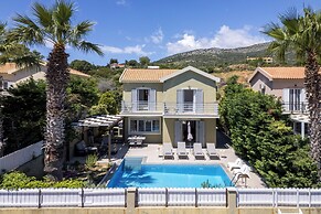 Beachfront Villa Alexandra in Skala