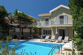 Beachfront Villa Alexandra in Skala