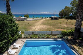 Beachfront Villa Alexandra in Skala