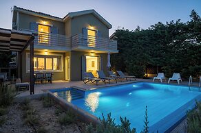 Beachfront Villa Alexandra in Skala