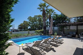 Beachfront Villa Alexandra in Skala