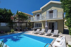 Beachfront Villa Alexandra in Skala