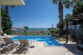 Beachfront Villa Alexandra in Skala