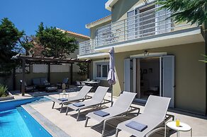 Beachfront Villa Alexandra in Skala