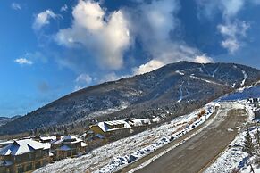 Apex by Luxury Mountain Destinations