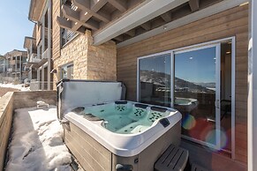 Apex by Luxury Mountain Destinations