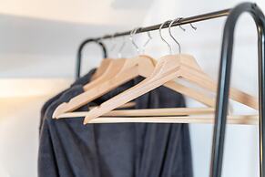 Phénix Central - Huge 3 Bed Apt.