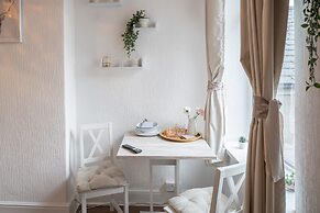 Phénix Central - Huge 3 Bed Apt.