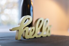 Phénix Central - Huge 3 Bed Apt.