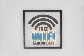 Phénix Central - Huge 3 Bed Apt.