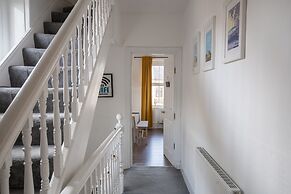 Phénix Central - Huge 3 Bed Apt.