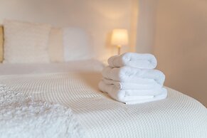 Phénix Central - Huge 3 Bed Apt.