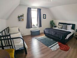 Phénix Central - Huge 3 Bed Apt.