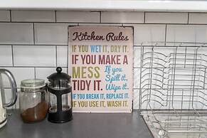 Phénix Central - Huge 3 Bed Apt.