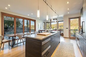 Old Town Private Home by Luxury Mountain Destinations