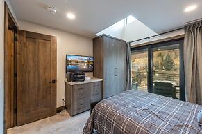 DV Loop Old Town Home by Luxury Mountain Destinations