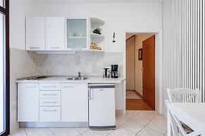 Apartment Ivona With Teracce