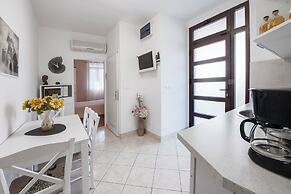 Apartment Ivona With Teracce