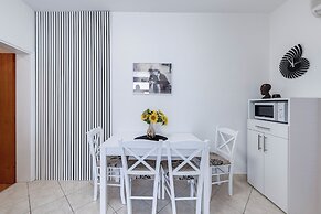 Apartment Ivona With Teracce