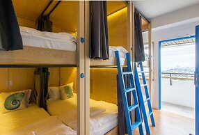 Bed in 6-bed Mixed by Thalay Cha Am, A Co-living With Million Dollar V