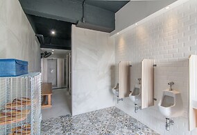 Bed in 8-bed Mixed Thalay Cha Am by Tha A Co-living With a Million Dol