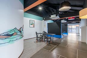 Bed in 8-bed Mixed Thalay Cha Am by Tha A Co-living With a Million Dol