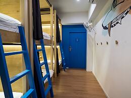 Thalay Cha Am Dorm Room of 6 Beds, A Co-living With Million Dollar Vie