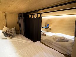 Thalay Cha Am Dorm Room of 6 Beds, A Co-living With Million Dollar Vie