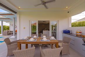 Modern 3 Bedroom Pool Villa MP67