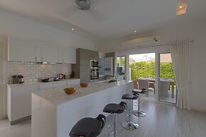 Modern 3 Bedroom Pool Villa MP67